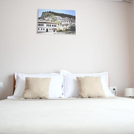Guesthouse Leo Berat Exterior photo
