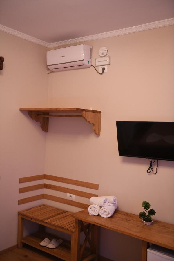 Guesthouse Leo Berat Exterior photo