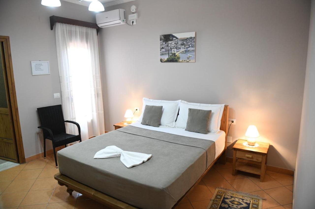 Guesthouse Leo Berat Exterior photo